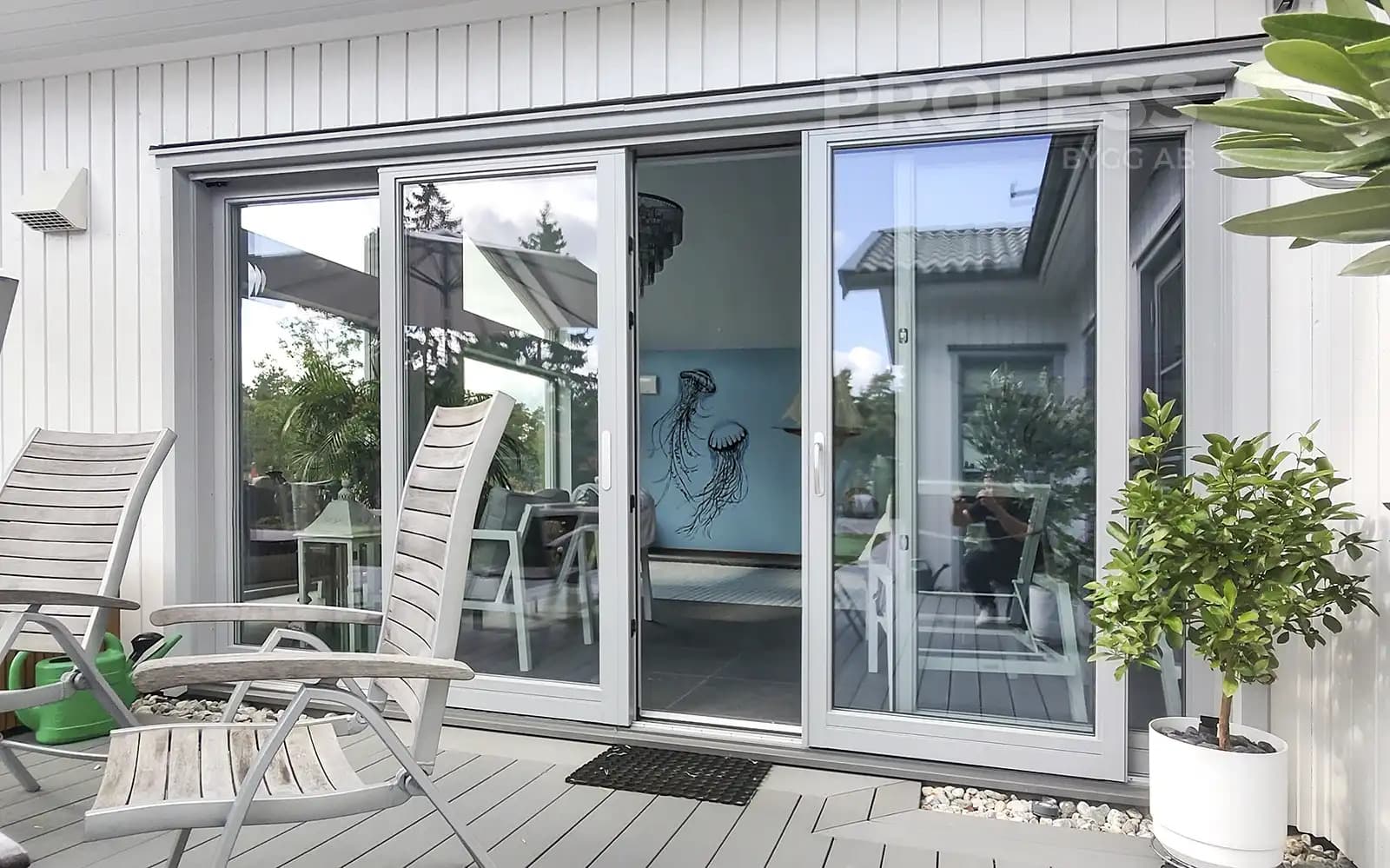 Skjutdörrar i aluminium — Profess Bygg-projekt